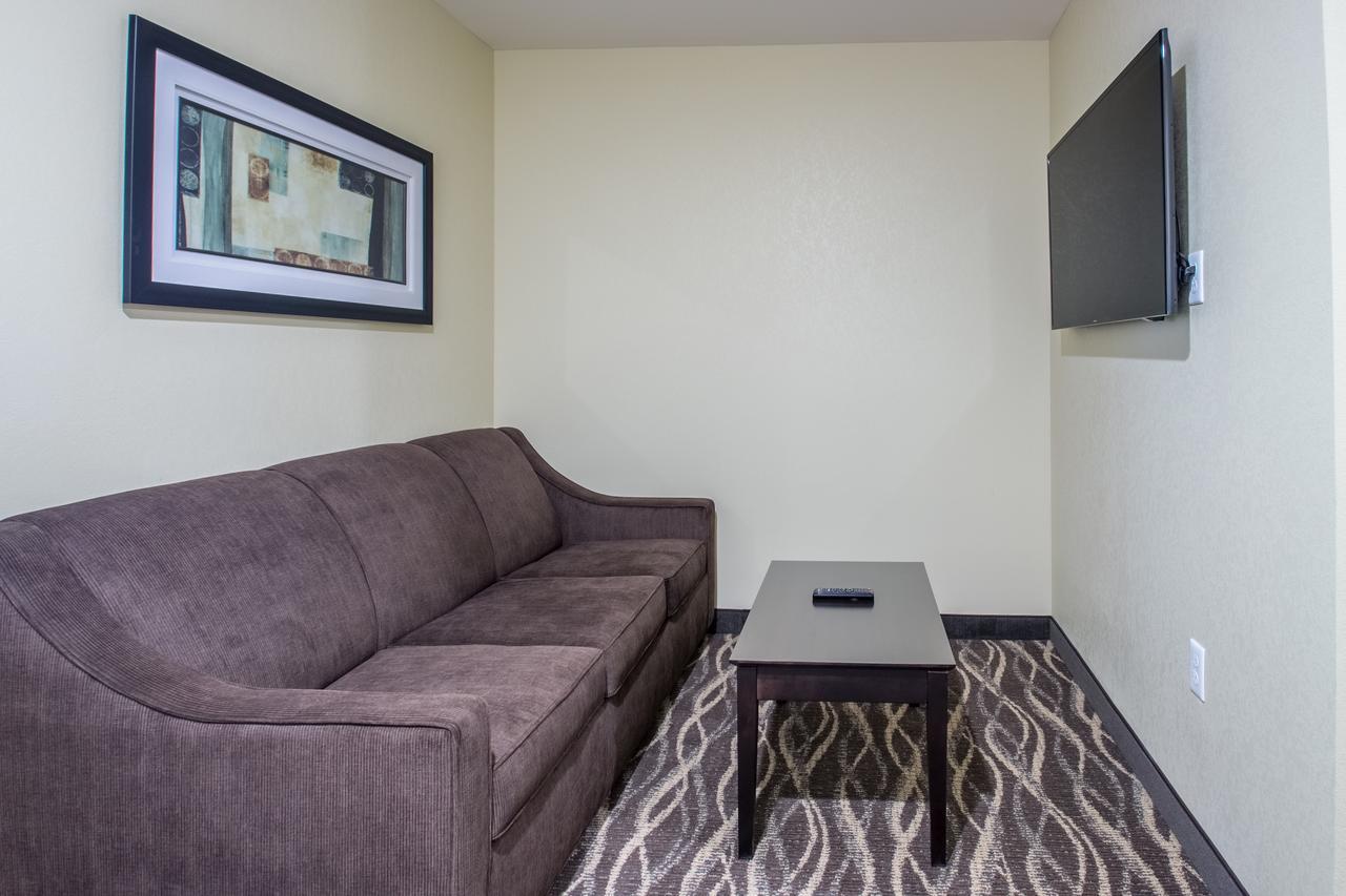 Cobblestone Inn & Suites - St Marys St. Marys Bagian luar foto