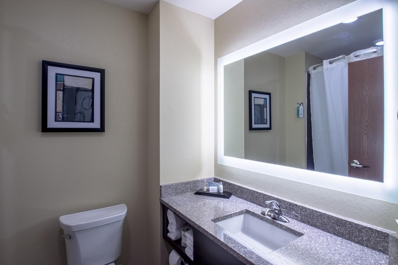 Cobblestone Inn & Suites - St Marys St. Marys Bagian luar foto