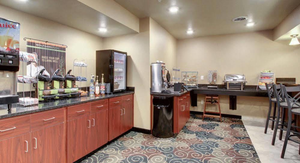 Cobblestone Inn & Suites - St Marys St. Marys Bagian luar foto